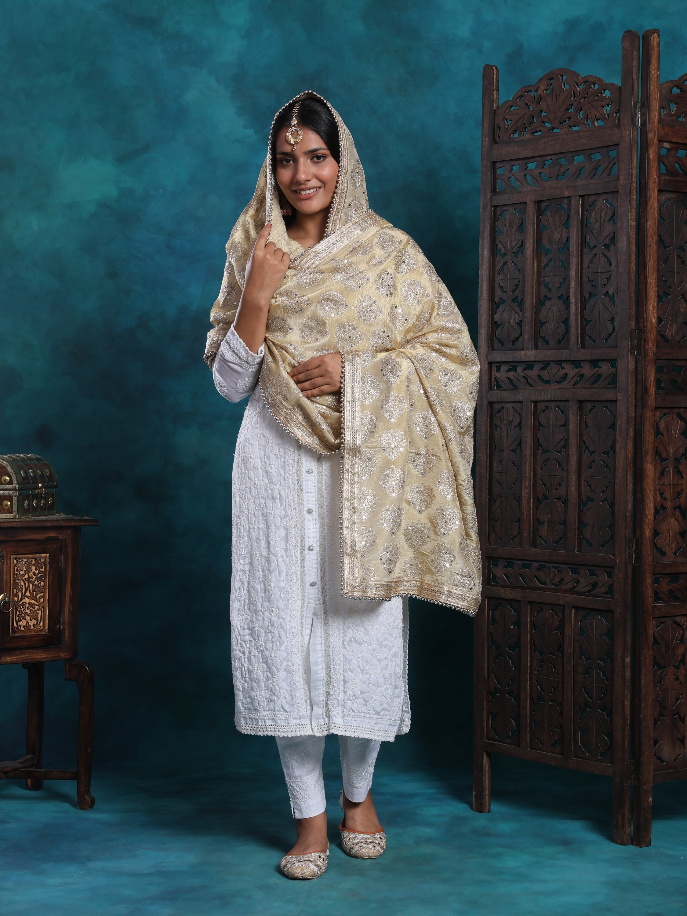 Handcrafted Zari And Sequin Bridal Dupatta