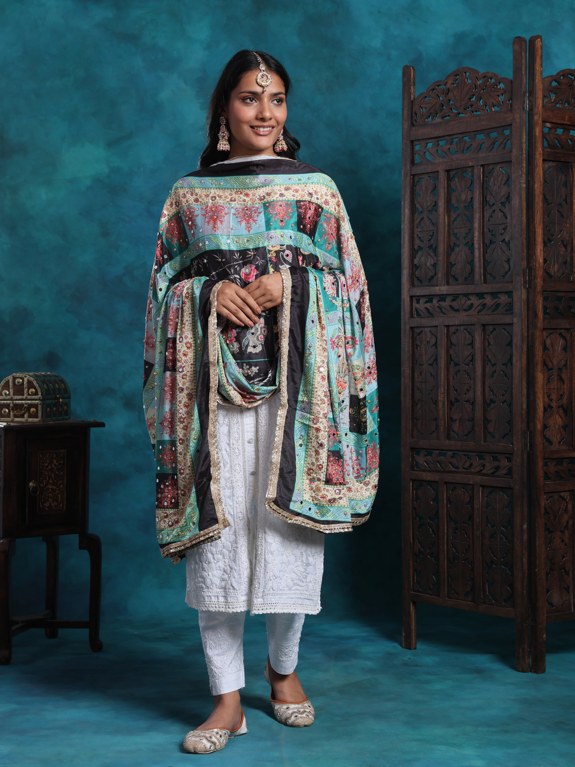 Intricate Handcrafted Pakistani Dupatta With Real Mirror Work
